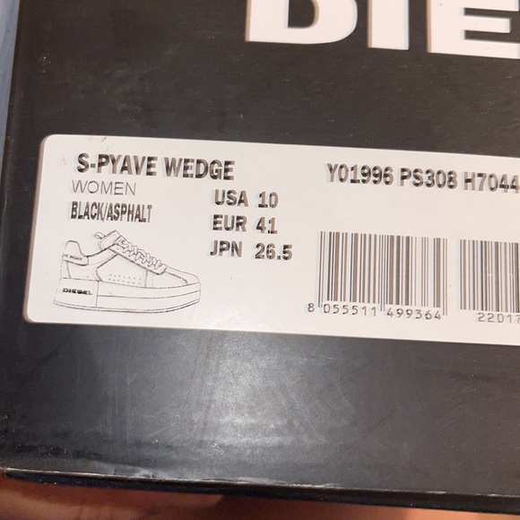 Hello I have a brand new pair sneakers for sale. - Picture 5 of 5